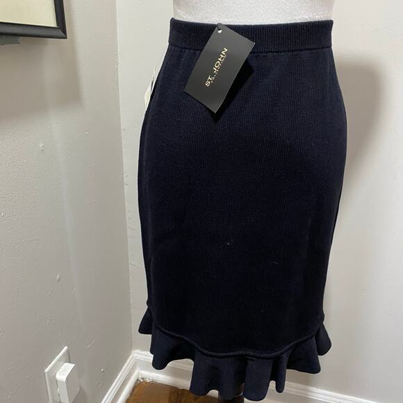 New with Tags ST JOHN Collection Black Knit Skirt Size 2 Ruffled Hem Knee Length - Picture 3 of 9